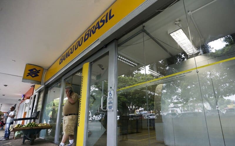 Bancos só irão abrir na Quarta-feira de Cinzas ao meio-dia