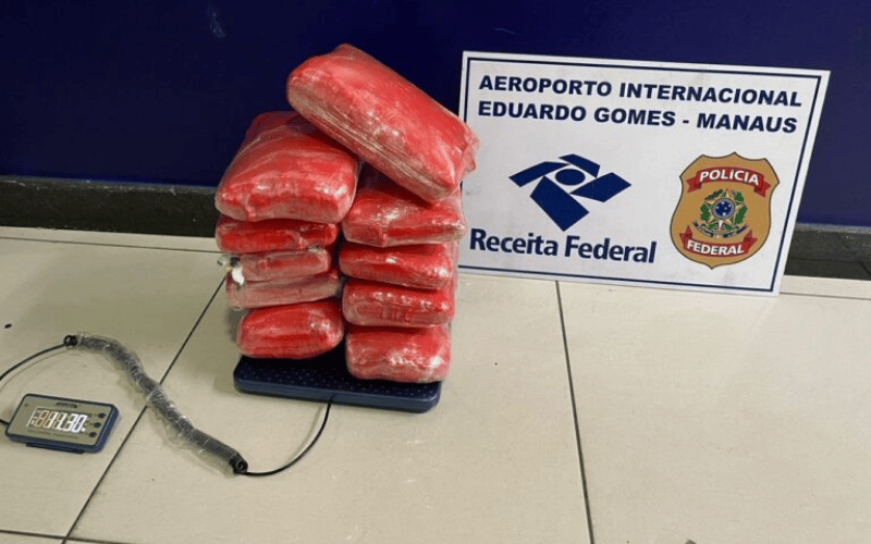 Mulher é presa ao tentar embarcar com 11 kg de droga em Manaus