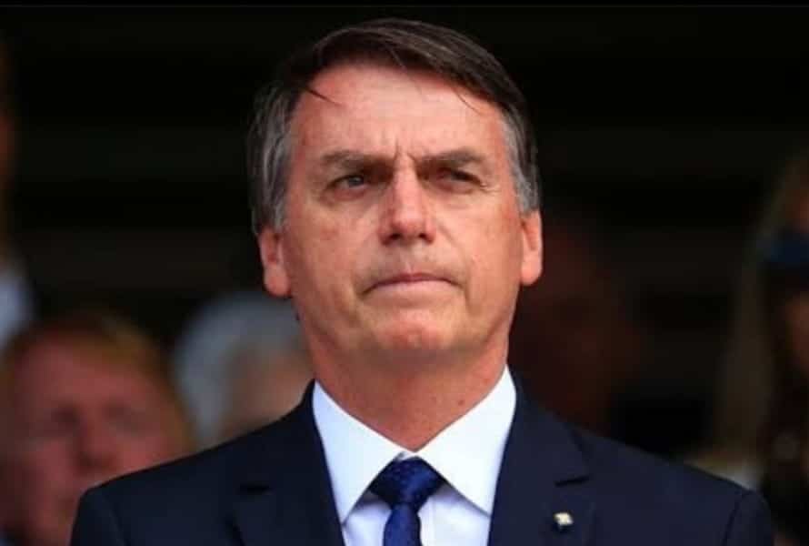 Bolsonaro afirma que não tomou vacina e cogita processar ministro da CGU