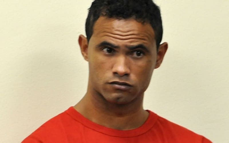 Condenado a 20 anos de prisão, goleiro Bruno ganha ‘condicional’
