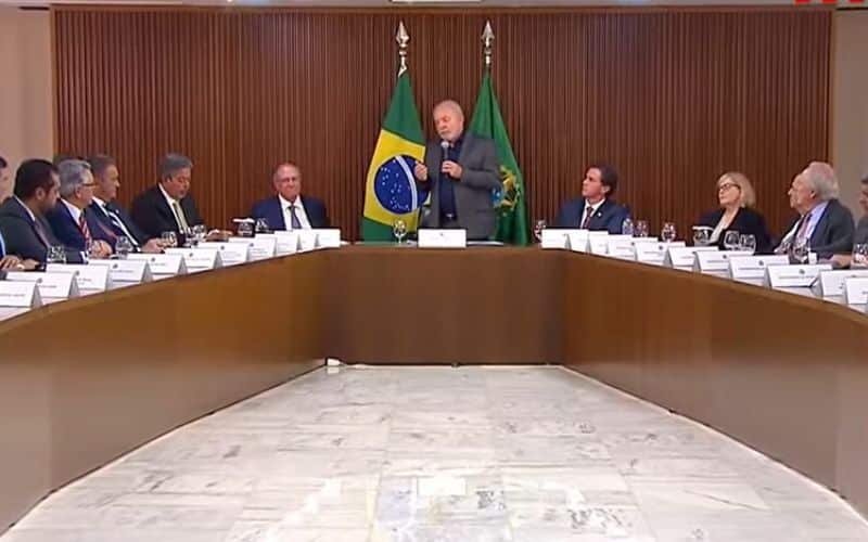 Lula se reuniu com governadores após reunião no Planalto (Foto: Reprodução)