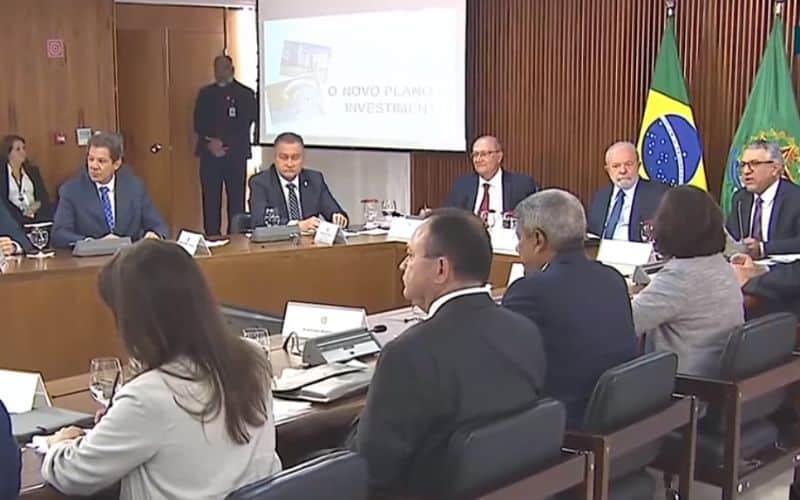 Lula garante ‘portas abertas’ a governadores em Brasília