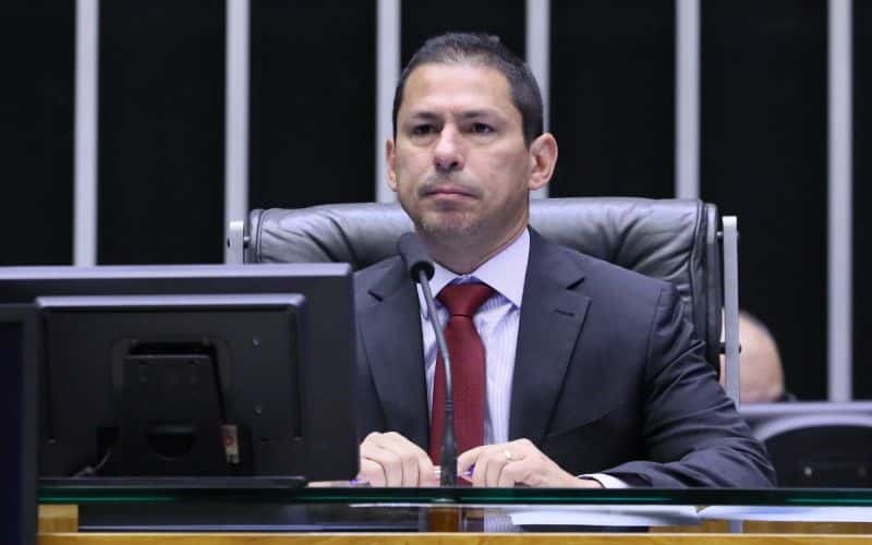Marcelo Ramos deixa Câmara com recorde de emendas destinada ao AM