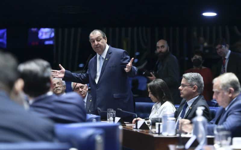 Omar Aziz sugere comissão para acompanhar investigações (Foto: Edilson Rodrigues/Agência Senado)