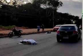 Colisão entre moto e carro faz duas vítimas fatais em Manaus
