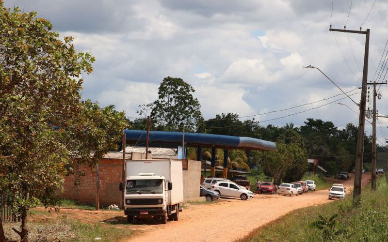 Vila ‘Paredão’ é rota de fuga de garimpeiros em Roraima