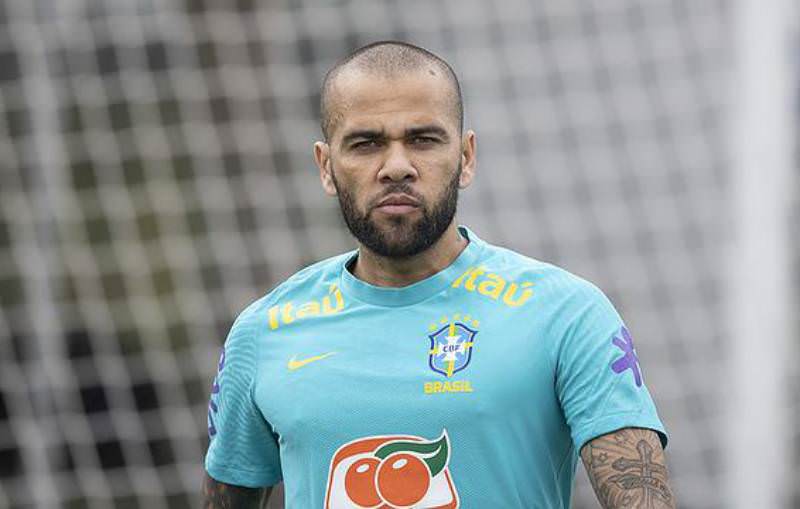 Daniel Alves: defesa nega estupro porque vítima estava lubrificada
