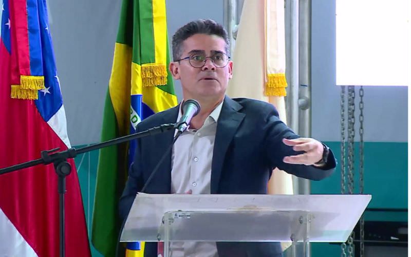 David Almeida promete ir a Brasília para conter greve dos rodoviários