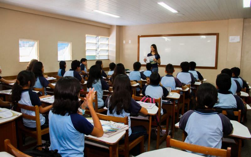 Governo abre consulta pública sobre novo ensino médio