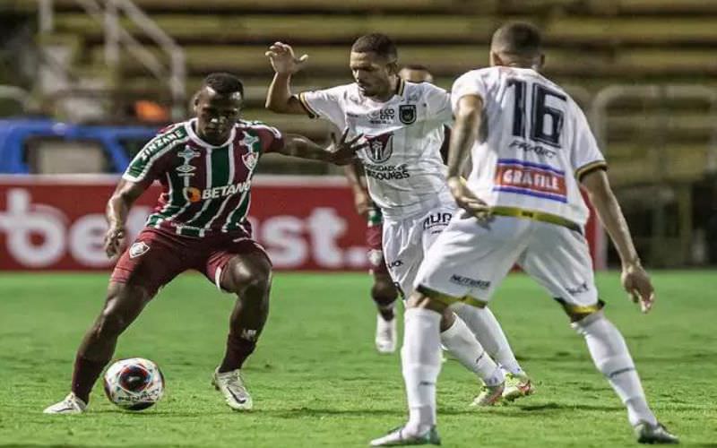 Fluminense e Volta Redonda se enfrentam neste sábado por vaga na final do Carioca