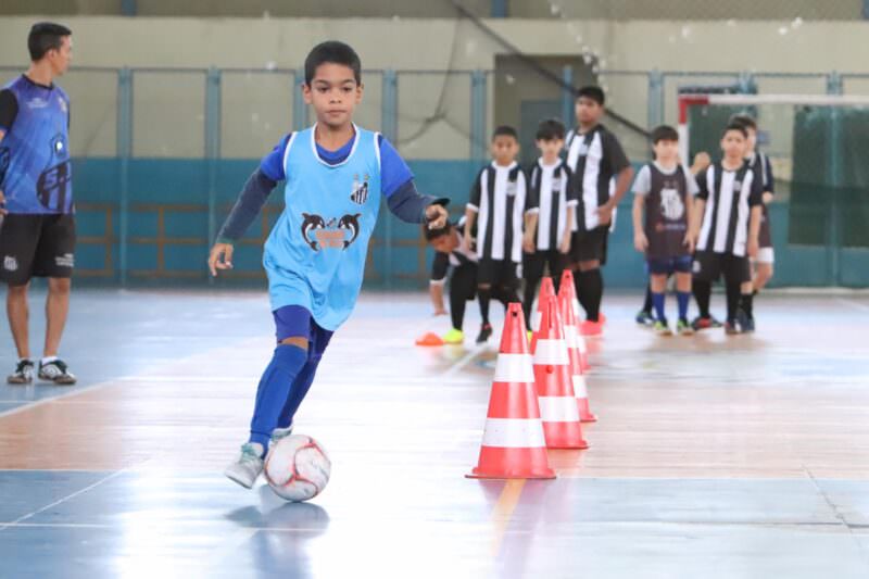 Escola de Futsal do Santos FC abre novas turmas em Manaus