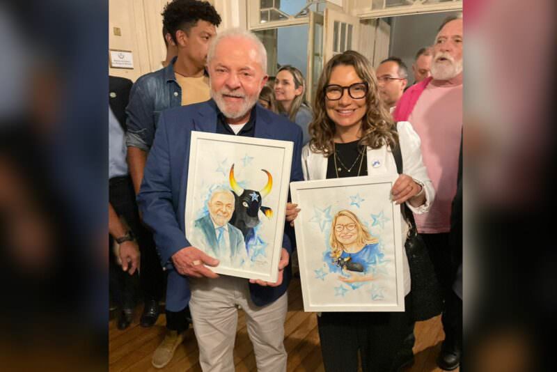 Lula e Janja posam com obras de artistas do Boi Caprichoso