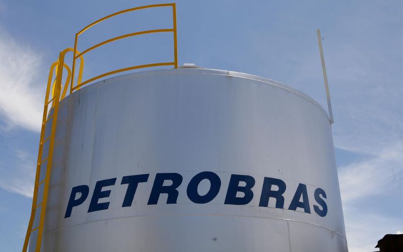 Após diesel, Petrobras pode reduzir valor da gasolina