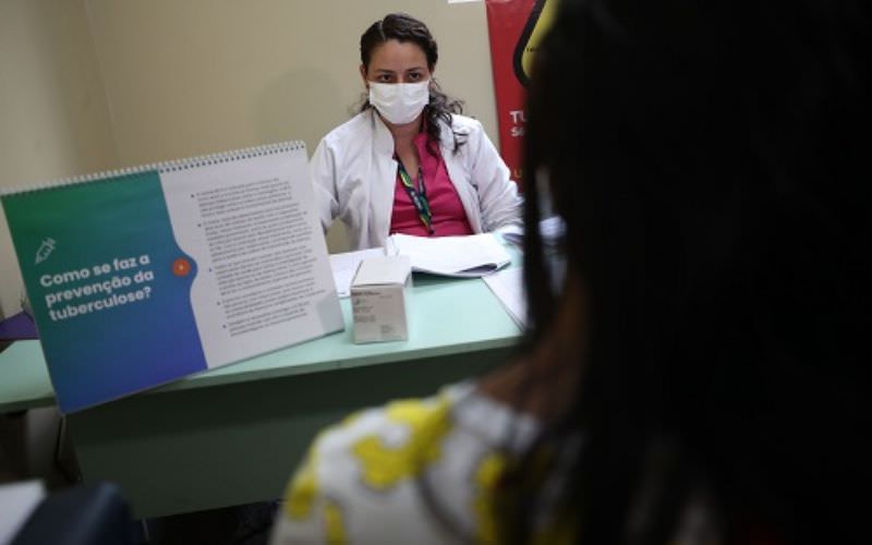 Combate à tuberculose inclui luta contra preconceitos e estigmatização