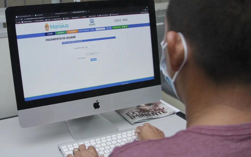 Contribuintes podem consultar e pagar o Alvará 2023 via internet
