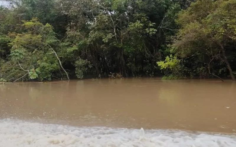 AFUNDAMENTO-DE-CANOA