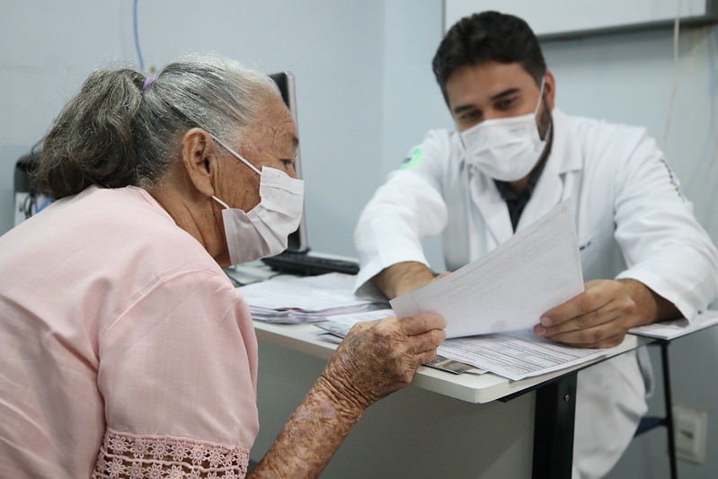 Falta de água no corpo pode trazer sérias consequências para saúde, diz médico