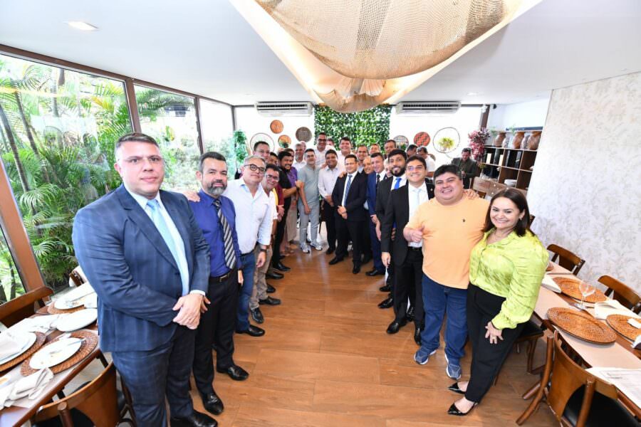 David Almeida e vereadores estreitam alinhamento político