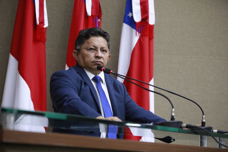 O deputado estadual Sinésio Campos (PT) anunciou que pretende apresentar uma proposta de CPI da telefonia na Assembleia Legislativa do Amazonas (Aleam) para investigar as causas da falta de sinal de internet e comunicação em distritos de Barreirinha