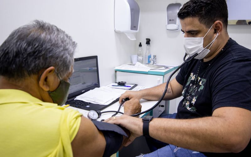 Semsa convoca profissionais do 'Mais Médicos' para atuarem em Manaus