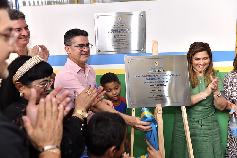 Prefeitura de Manaus entrega escola Joaquim da Silva Pinto totalmente revitalizada