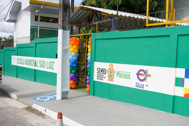 Sem reforma há 20 anos, David Almeida reinaugura escola São Luiz revitalizada
