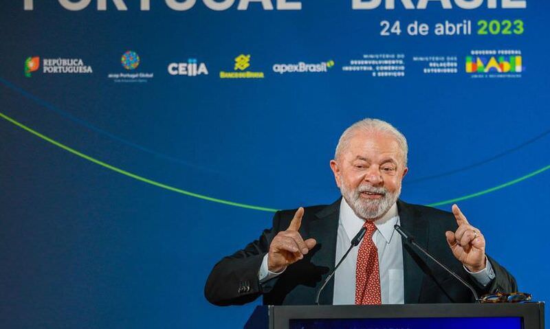 O presidente Luiz Inácio Lula da Silva afirmou, hoje (24), que não vai privatizar empresas públicas e quer atrair investimentos em novos negócios no país