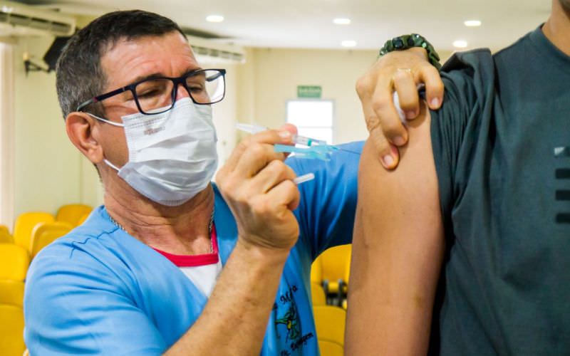 Covid-19: Manaus tem 75 pontos de vacinação nesta semana