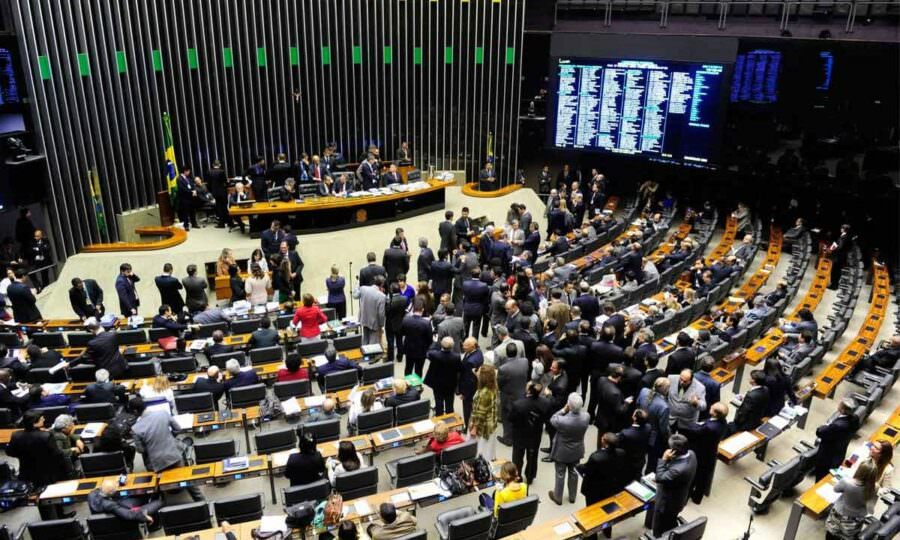 Veja como votou cada deputado do AM na urgência no Marco Temporal