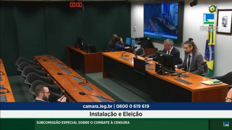 Subcomissão que vai combater a censura é instalada na Câmara
