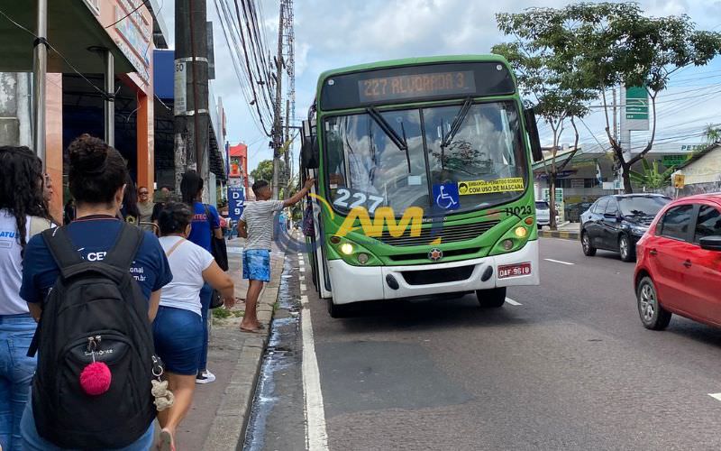 ÔNIBUS