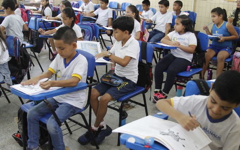 estudantes