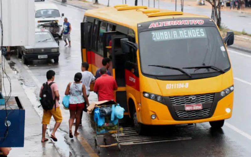 Passagens de ônibus 'amarelinhos' e 'executivos' também terão reajustes