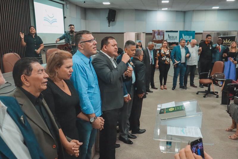 Criada na legislatura anterior da Câmara Municipal de Manaus (CMM) e reinstalada neste ano, a Frente Parlamentar em Defesa da Vida e dos Valores Cristãos (Fepacri) consolidou-se como um círculo neopetencostal na Casa