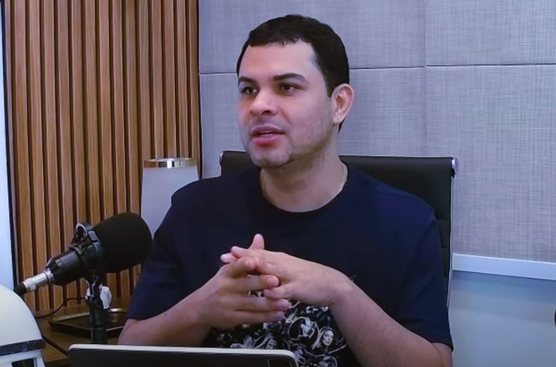 Calado em Brasília, deputado Saullo Vianna lança podcast para debater cultura nerd
