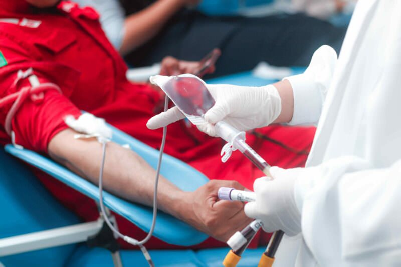 Com estoque crítico, Hemoam convoca doadores de sangue do tipo O+
