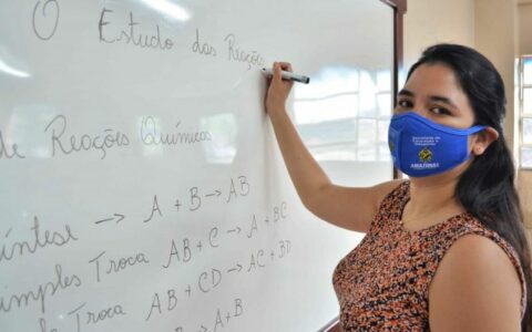 Seduc divulga edital para contratação emergencial de professores no AM