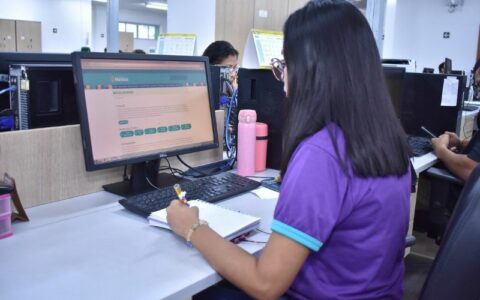 Horário para entregar documentação do Bolsa Idiomas é estendido em Manaus