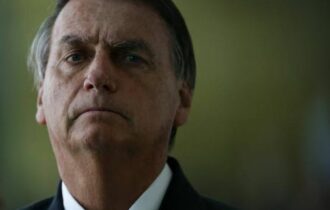 Julgamento que pode deixar Bolsonaro inelegível retoma nesta terça-feira