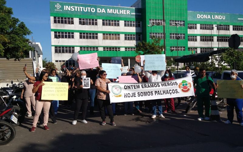 Profissionais de enfermagem de Manaus e do interior protestam contra o STF