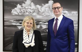 Rosa Weber marca posse de Cristiano Zanin para agosto