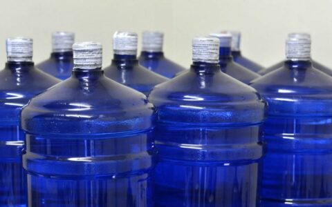 Prefeitura de Tapauá vai gastar quase R$ 1,8 milhão em água mineral