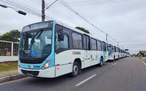 David entrega novos ônibus e frota renovada soma 272 veículos na capital
