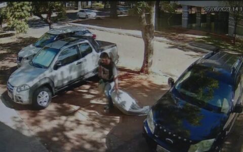 Vídeo flagra suspeito de estupro levando menina dentro de mala