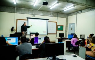 Faculdade de Manaus oferece mais de mil bolsas de graduação e pós-graduação