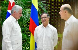 Governo da Colômbia e rebeldes fazem acordo de cessar-fogo
