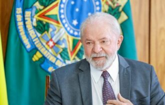 Governo Lula é aprovado por 37% e reprovado por 28%, diz pesquisa