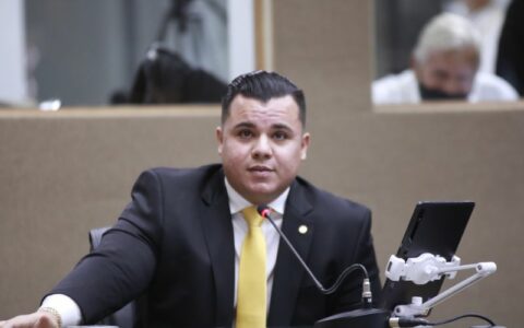 Deputado usa de mortes de Dom e Bruno para fazer merchandising na Aleam