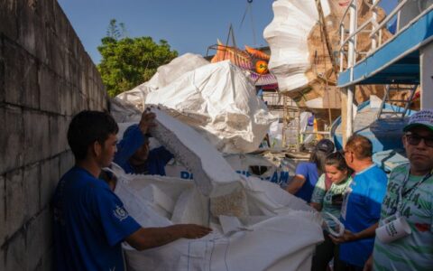 Bumbás iniciam coleta de isopor residual para destinar à reciclagem
