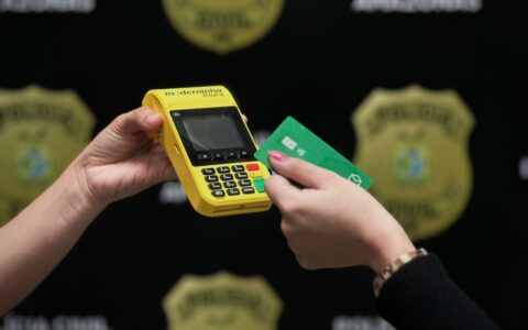 Vai para Parintins? Fique atento com pagamentos por aproximação